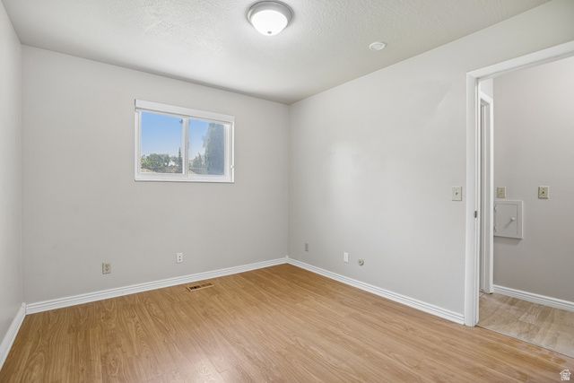 5062 S MORNING DEW DR, Murray, UT 84123