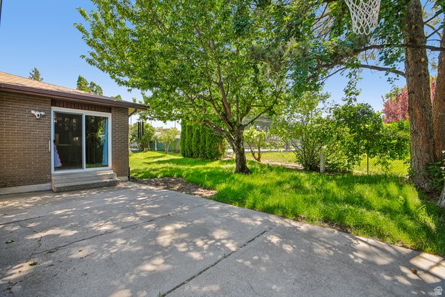 5062 S MORNING DEW DR, Murray, UT 84123
