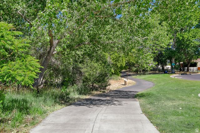 5062 S MORNING DEW DR, Murray, UT 84123