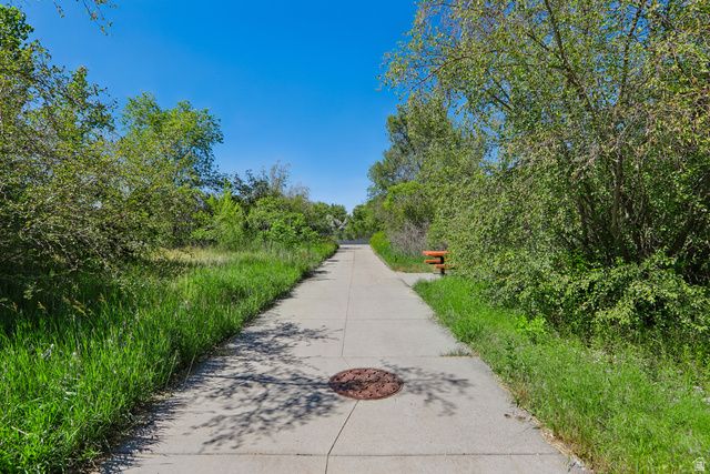 5062 S MORNING DEW DR, Murray, UT 84123
