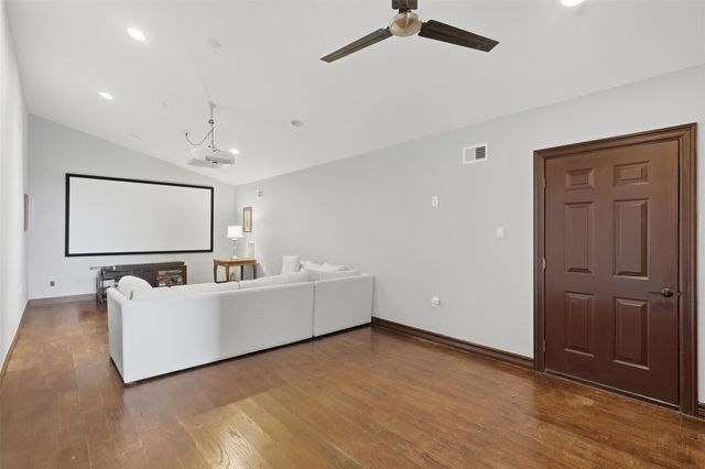 5330 Fayette Street, Houston, TX 77056