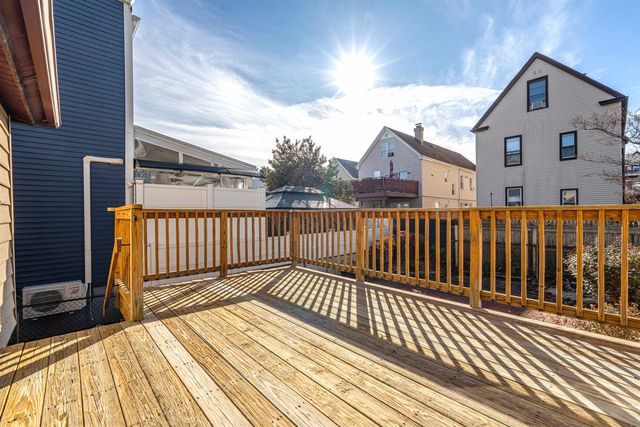 38 WEST 43RD ST, Bayonne, NJ 07002