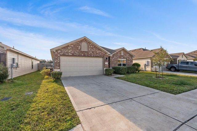 634 W Fairway Lake Drive, Alvin, TX 77511