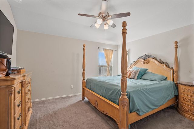 634 W Fairway Lake Drive, Alvin, TX 77511