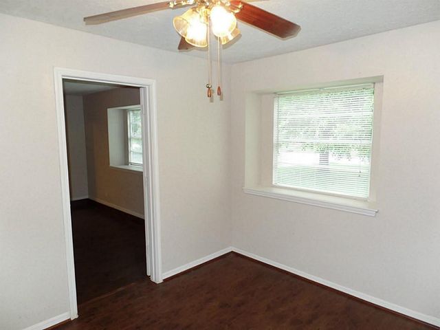 8110 Amurwood Drive, Tomball, TX 77375