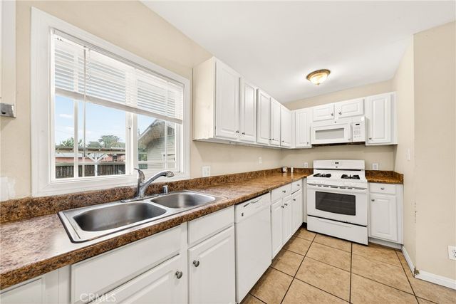 6011 Bear, Huntington Park, CA 90255