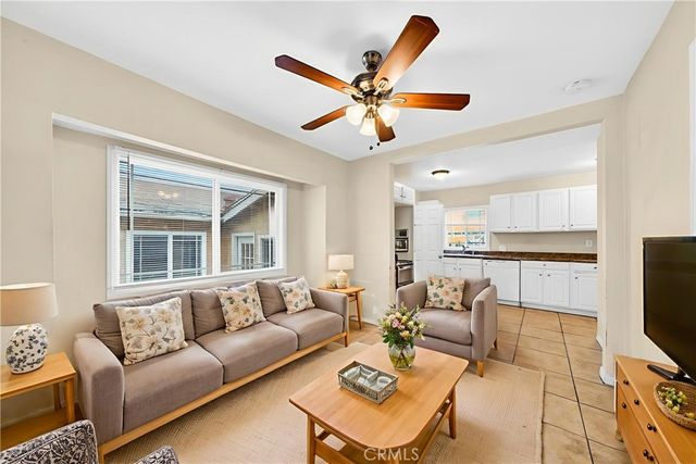 6011 Bear, Huntington Park, CA 90255