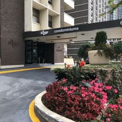 6157 N Sheridan Road 18E, Chicago, IL 60660