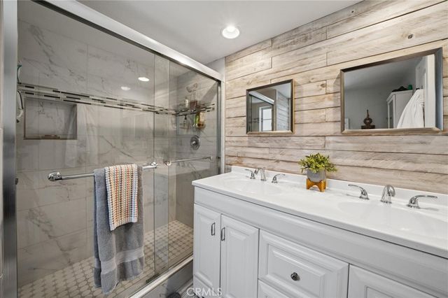 22911 Banyan Place 244, Saugus, CA 91390