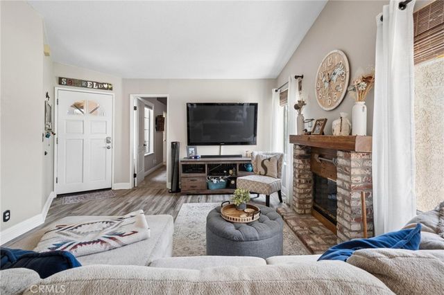 22911 Banyan Place 244, Saugus, CA 91390