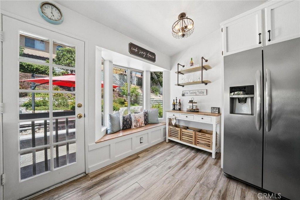 Image 15 of property listing at 22911 Banyan Place 244, Saugus, CA 91390