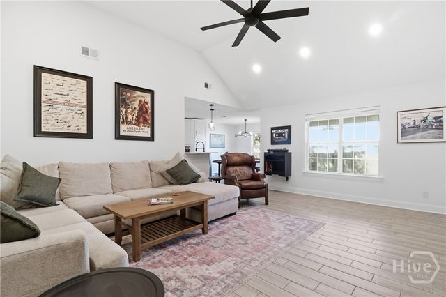 163 W Tahoe Drive, Savannah, GA 31405