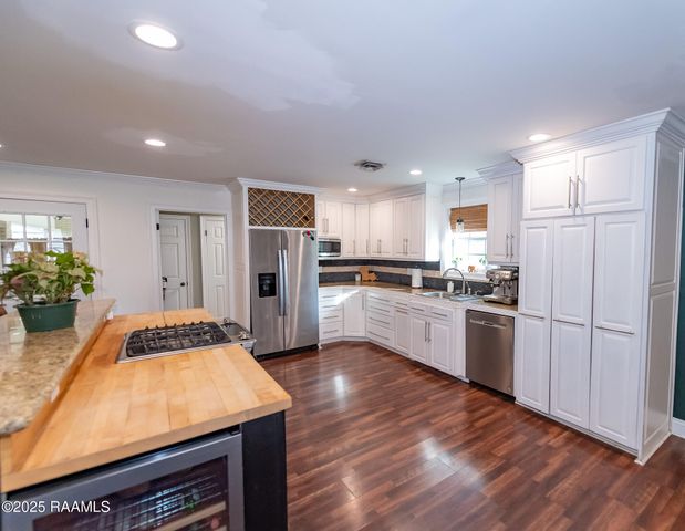 262 Parkway Circle, Crowley, LA 70526