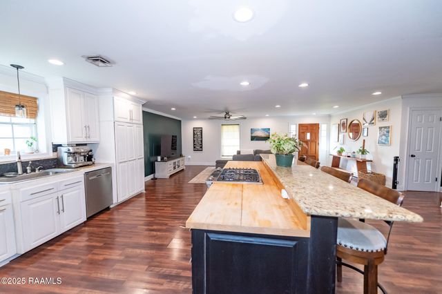 262 Parkway Circle, Crowley, LA 70526