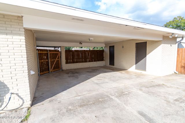 262 Parkway Circle, Crowley, LA 70526