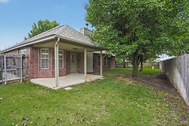 2440 S Redwood Avenue, Broken Arrow, OK 74012