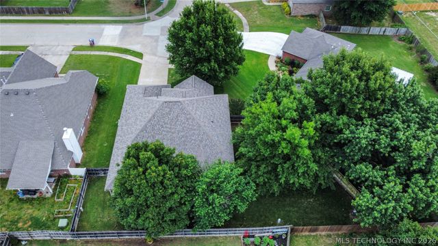 2440 S Redwood Avenue, Broken Arrow, OK 74012