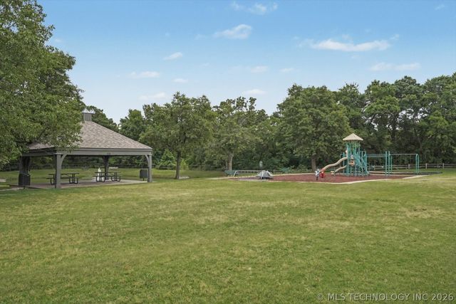 2440 S Redwood Avenue, Broken Arrow, OK 74012