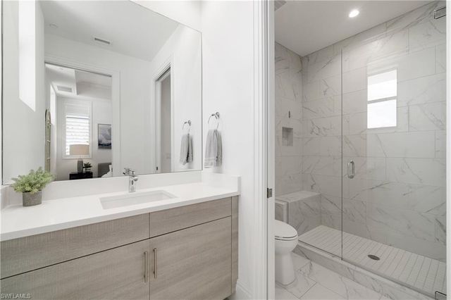 875 6th AVE S 304, Naples, FL 34102
