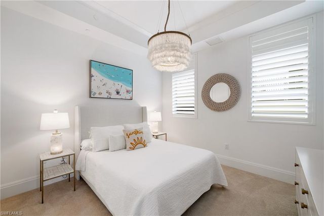 875 6th AVE S 304, Naples, FL 34102