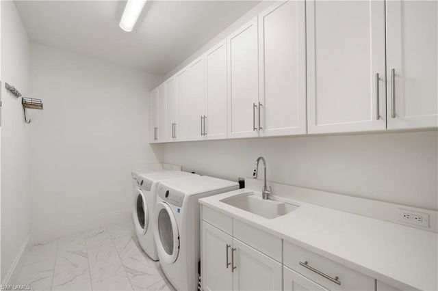 875 6th AVE S 304, Naples, FL 34102