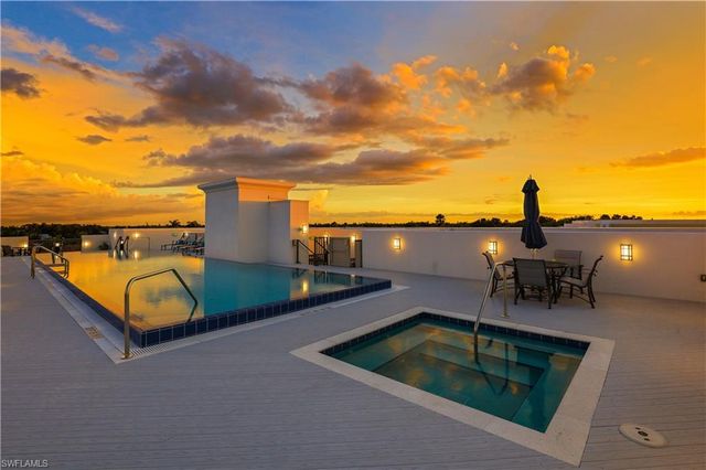 875 6th AVE S 304, Naples, FL 34102