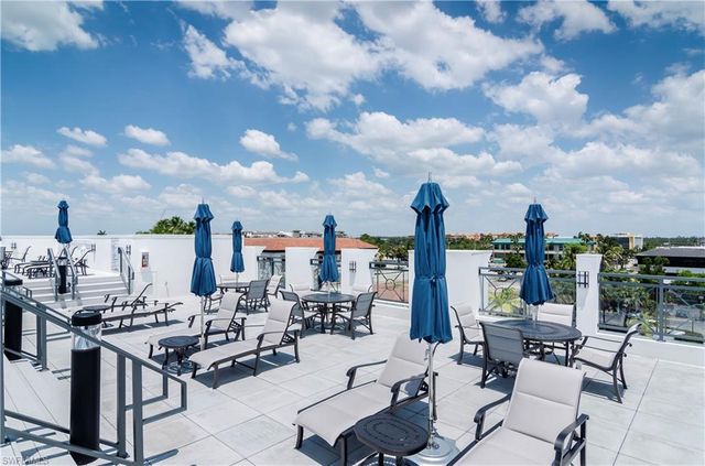875 6th AVE S 304, Naples, FL 34102