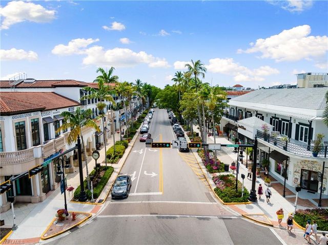 875 6th AVE S 304, Naples, FL 34102