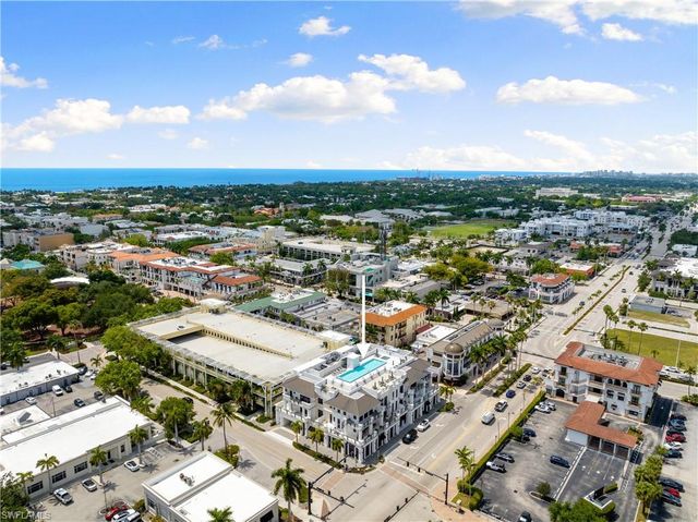 875 6th AVE S 304, Naples, FL 34102