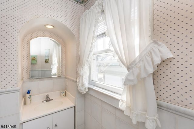 11 Lowell Ave, West Orange Twp., NJ 07052