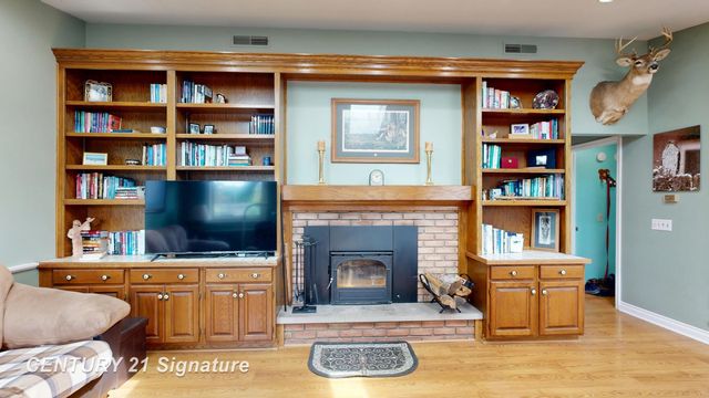 1226 Clearview Drive, Flushing, MI 48433