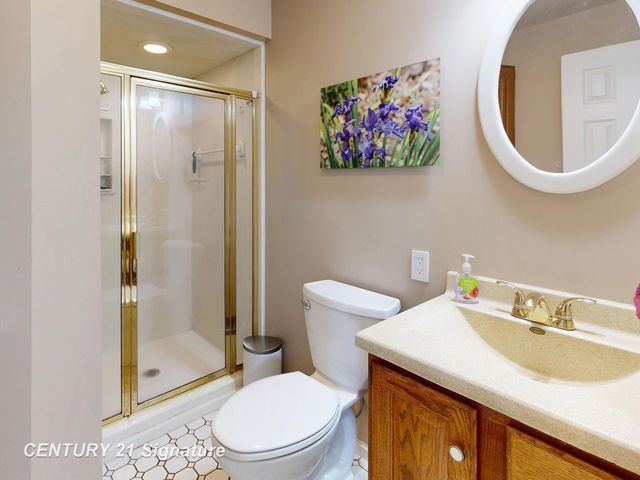 1226 Clearview Drive, Flushing, MI 48433