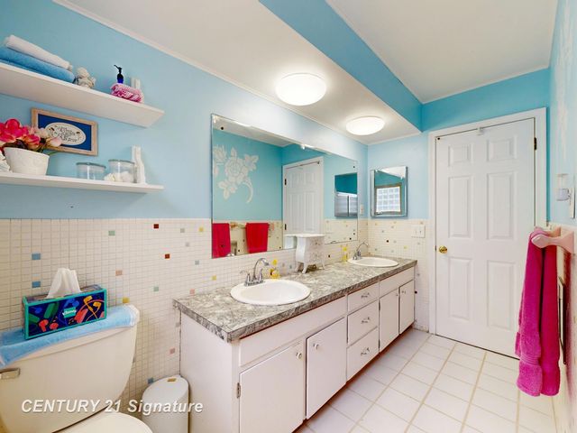 1226 Clearview Drive, Flushing, MI 48433