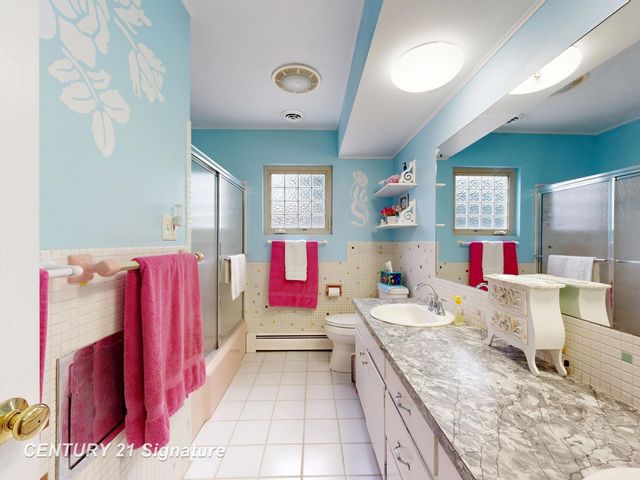 1226 Clearview Drive, Flushing, MI 48433
