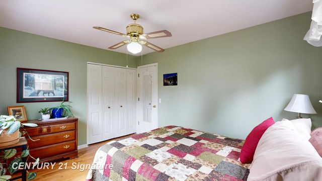 1226 Clearview Drive, Flushing, MI 48433