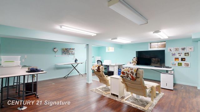 1226 Clearview Drive, Flushing, MI 48433