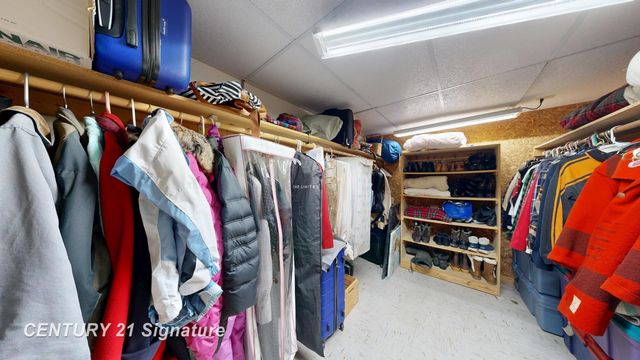 1226 Clearview Drive, Flushing, MI 48433