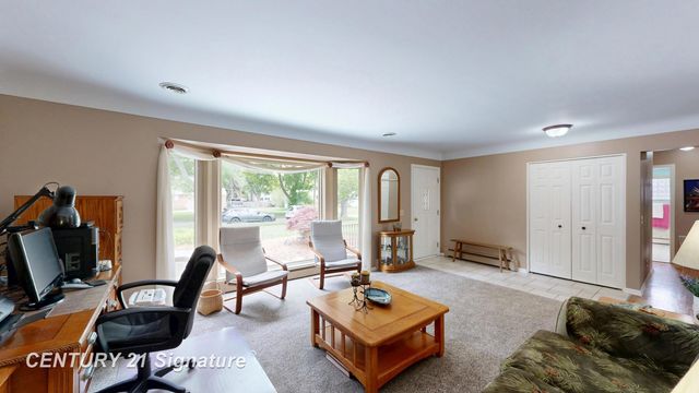 1226 Clearview Drive, Flushing, MI 48433