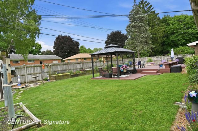 1226 Clearview Drive, Flushing, MI 48433