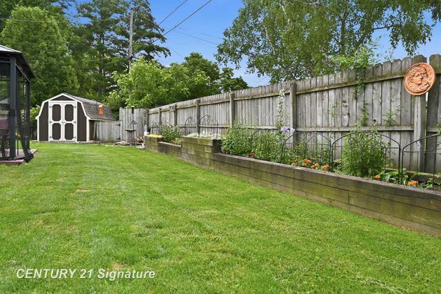1226 Clearview Drive, Flushing, MI 48433
