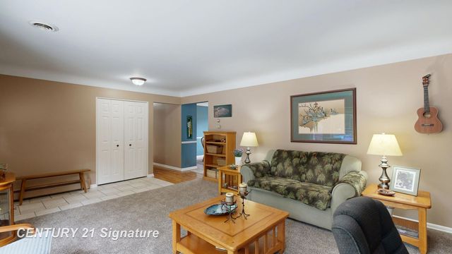 1226 Clearview Drive, Flushing, MI 48433