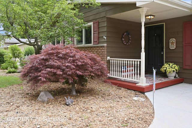 1226 Clearview Drive, Flushing, MI 48433