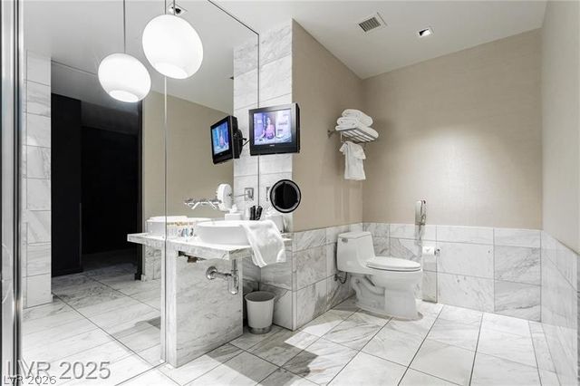 4381 West Flamingo Road 1809, Las Vegas, NV 89103