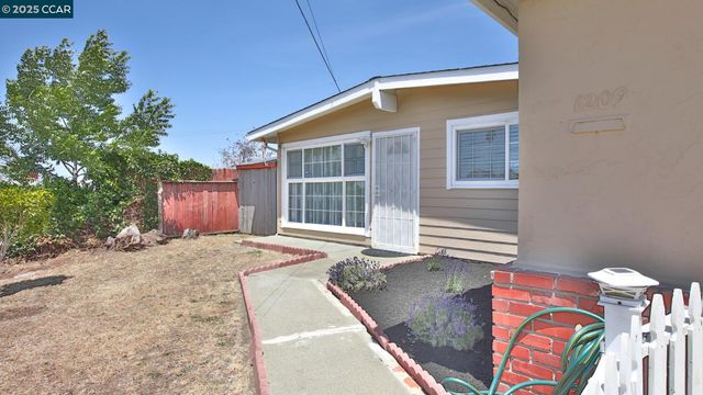 1209 Miner Ave, San Pablo, CA 94806