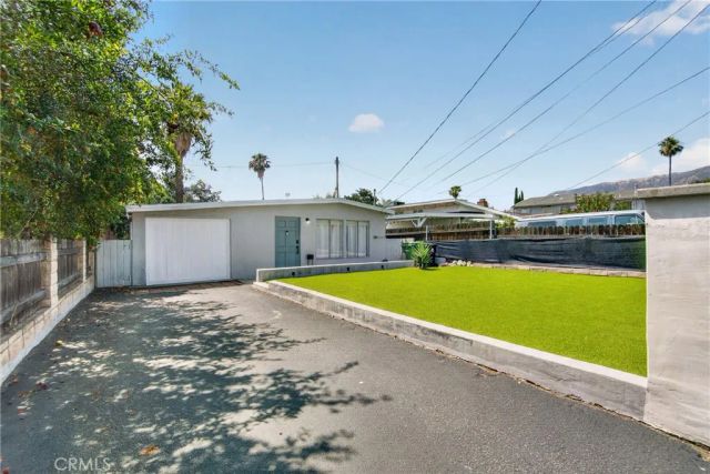 10831 Odell, Sunland, CA 91040