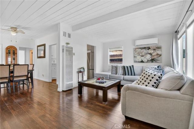 10831 Odell, Sunland, CA 91040