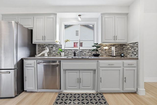 6949 Lena, West Hills, CA 91307