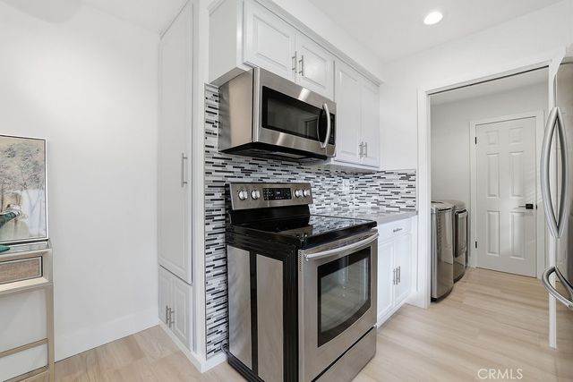 6949 Lena, West Hills, CA 91307
