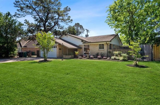 2331 Carleen Road, Houston, TX 77018