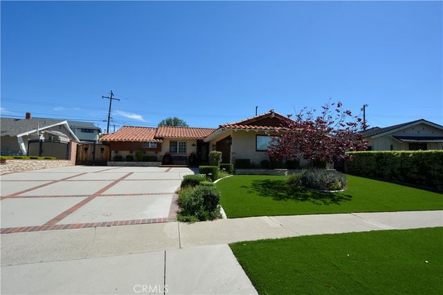 780 Ridgehaven Drive, La Habra, CA 90631